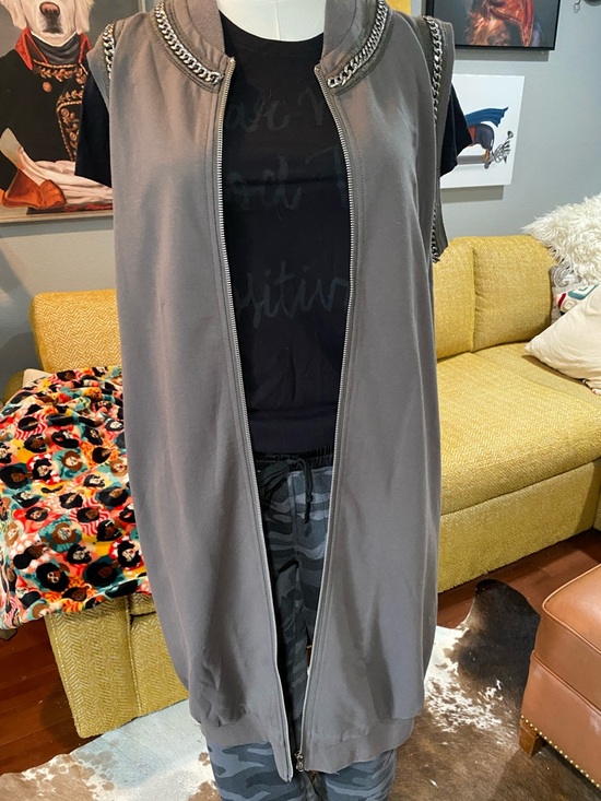 Vocal Jackets & Blazers - Sleeveless Chain-Trim Long Vest Jacket - Gray